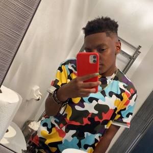 Meet your Posher, Riya